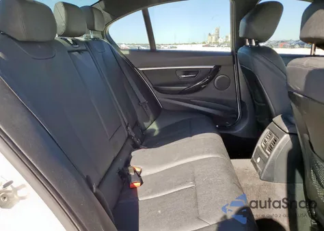 2018 BMW 330 Xi из США, поврежденный, VIN WBA8D9G58JNU67682